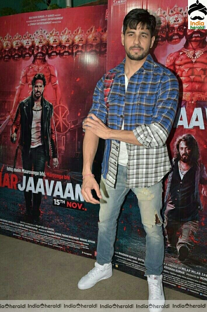 Marjaavaan Movie Screening At Sunny Sound In Juhu HD Gallery Set 2