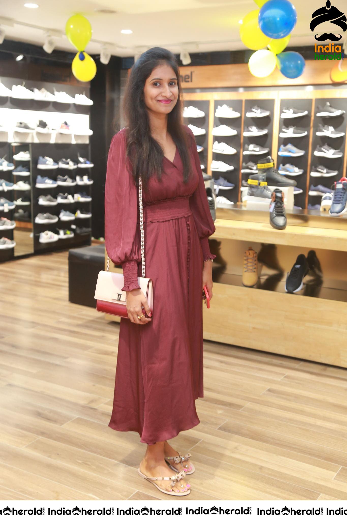 Miss India 2019 Suman Rao Winner Unveiled Wedding And Festive Footwear Collection At Centro Set 1