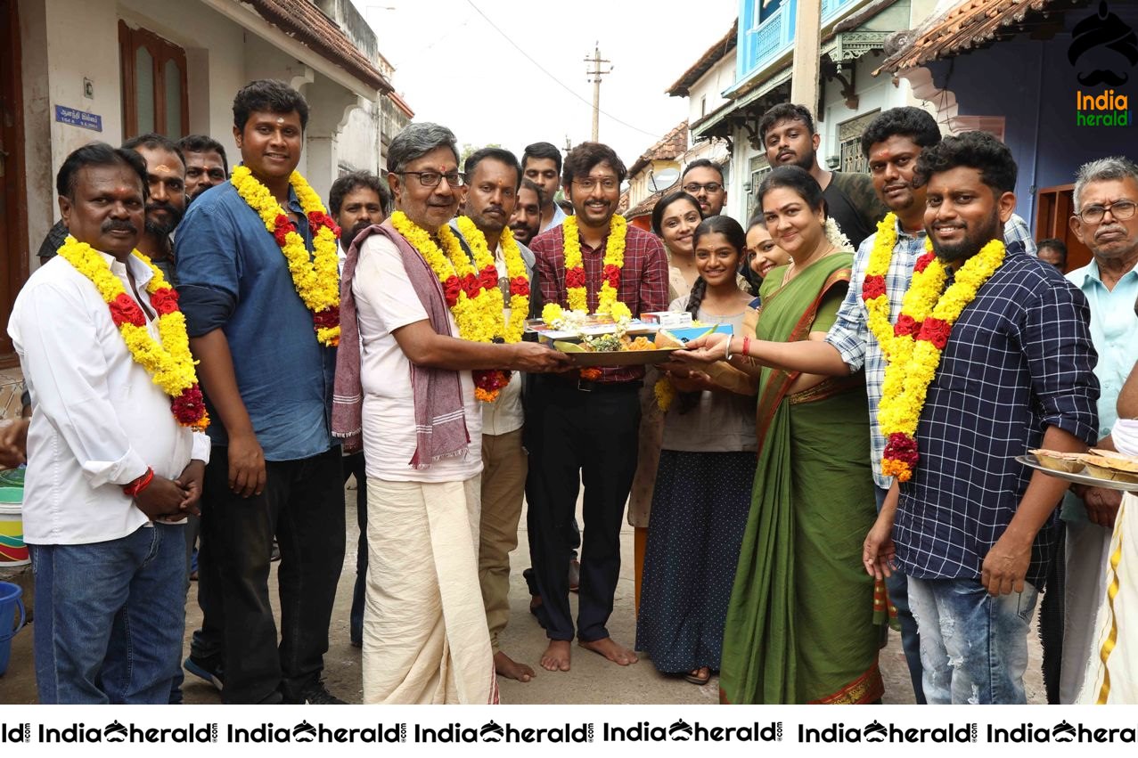 Mookuthi Amman Shooting Begins with a Pooja
