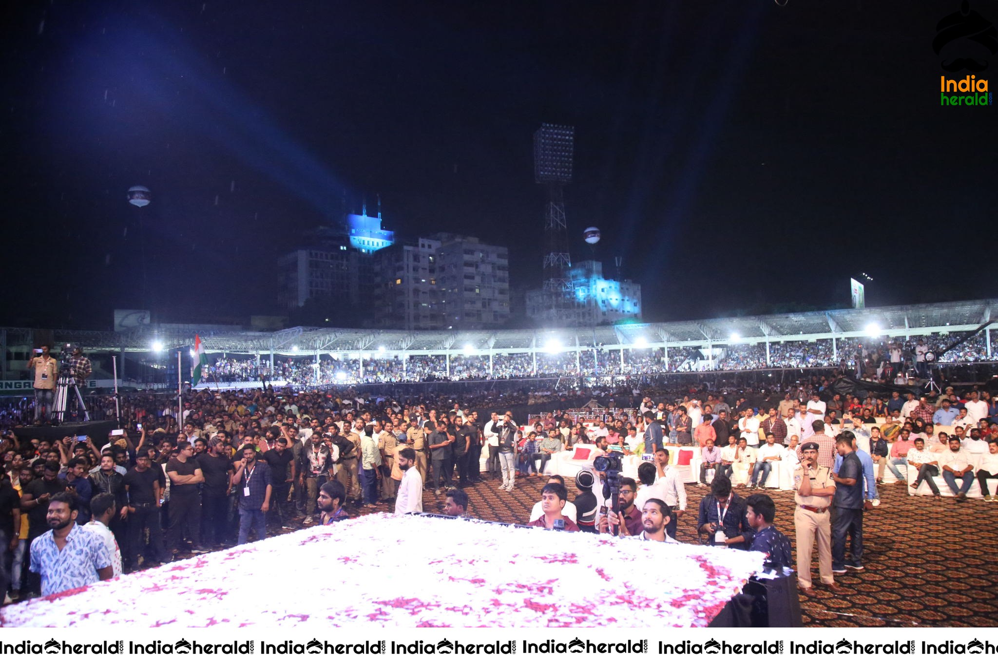 More Grandeur Photos from Sye Raa Pre Release Event Set 14