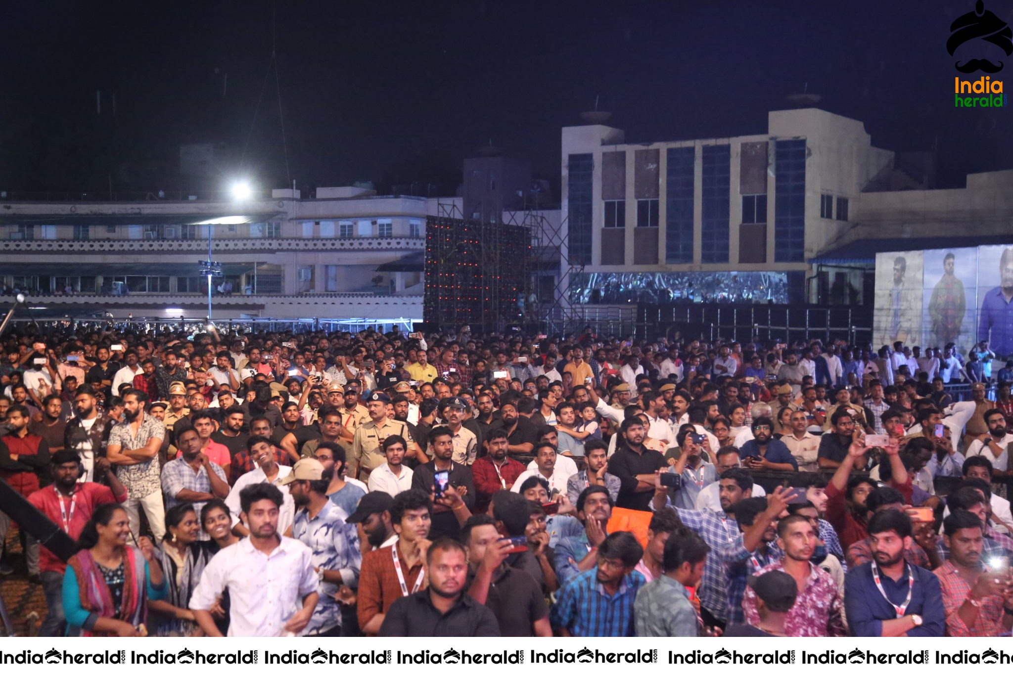 More Grandeur Photos from Sye Raa Pre Release Event Set 14