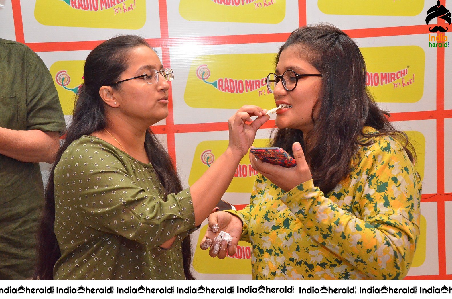 More Photos of Entha Manchivadavura Team at Radio Mirchi Hyderabad Set 2