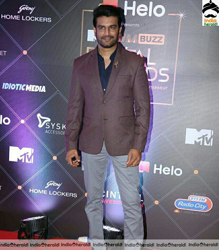 MTV IWMBuzz Digital Awards Second Edition Red Carpet Set 1