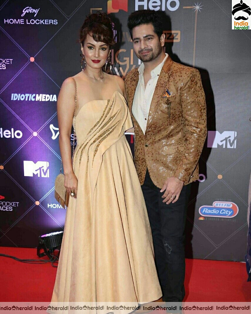 MTV IWMBuzz Digital Awards Second Edition Red Carpet Set 1