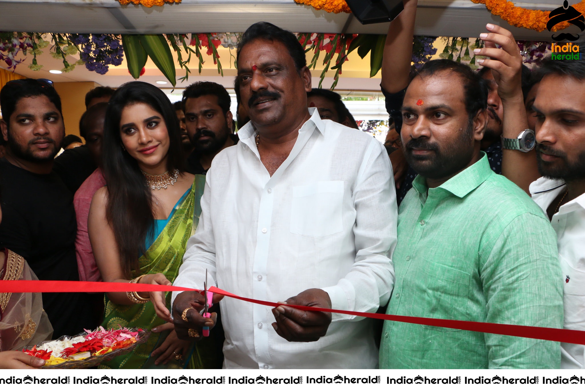 Nabha Natesh Launches Srika Store in Mehadipatnam Set 1