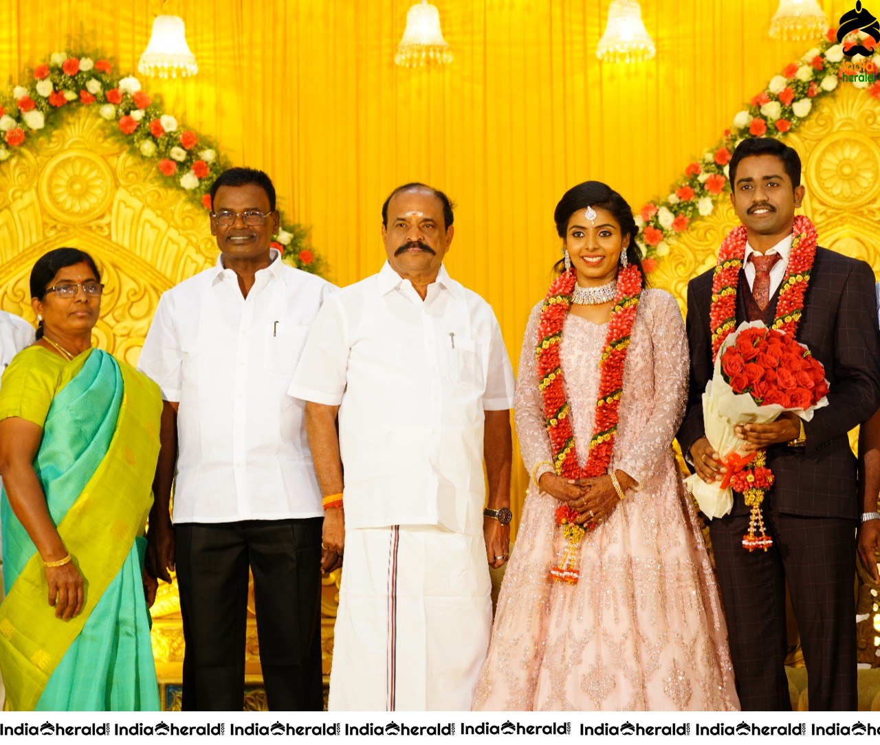 Nakshathra and Sathyanandan Wedding Photos Set 1