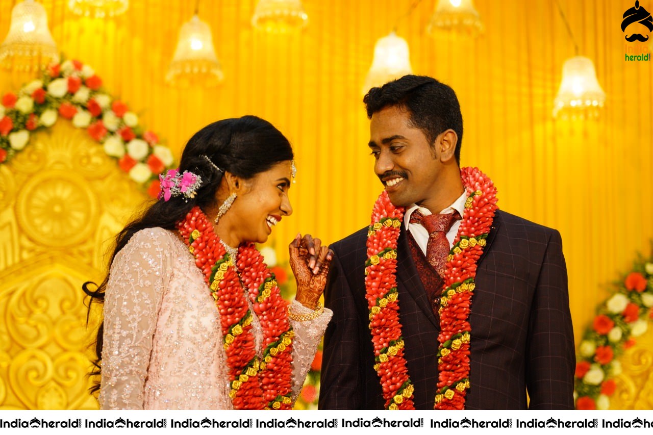 Nakshathra and Sathyanandan Wedding Photos Set 1