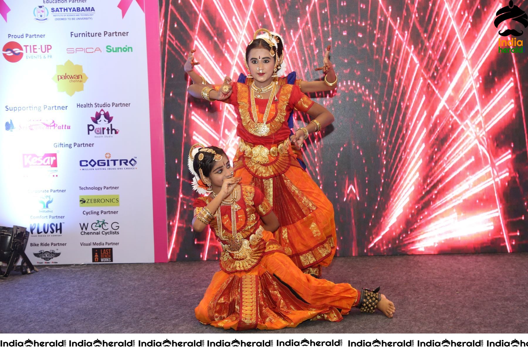 Namma Chennai Airport Turns Pink PINKTOBER 2019 Breast Cancer Free India Event Photos Set 1