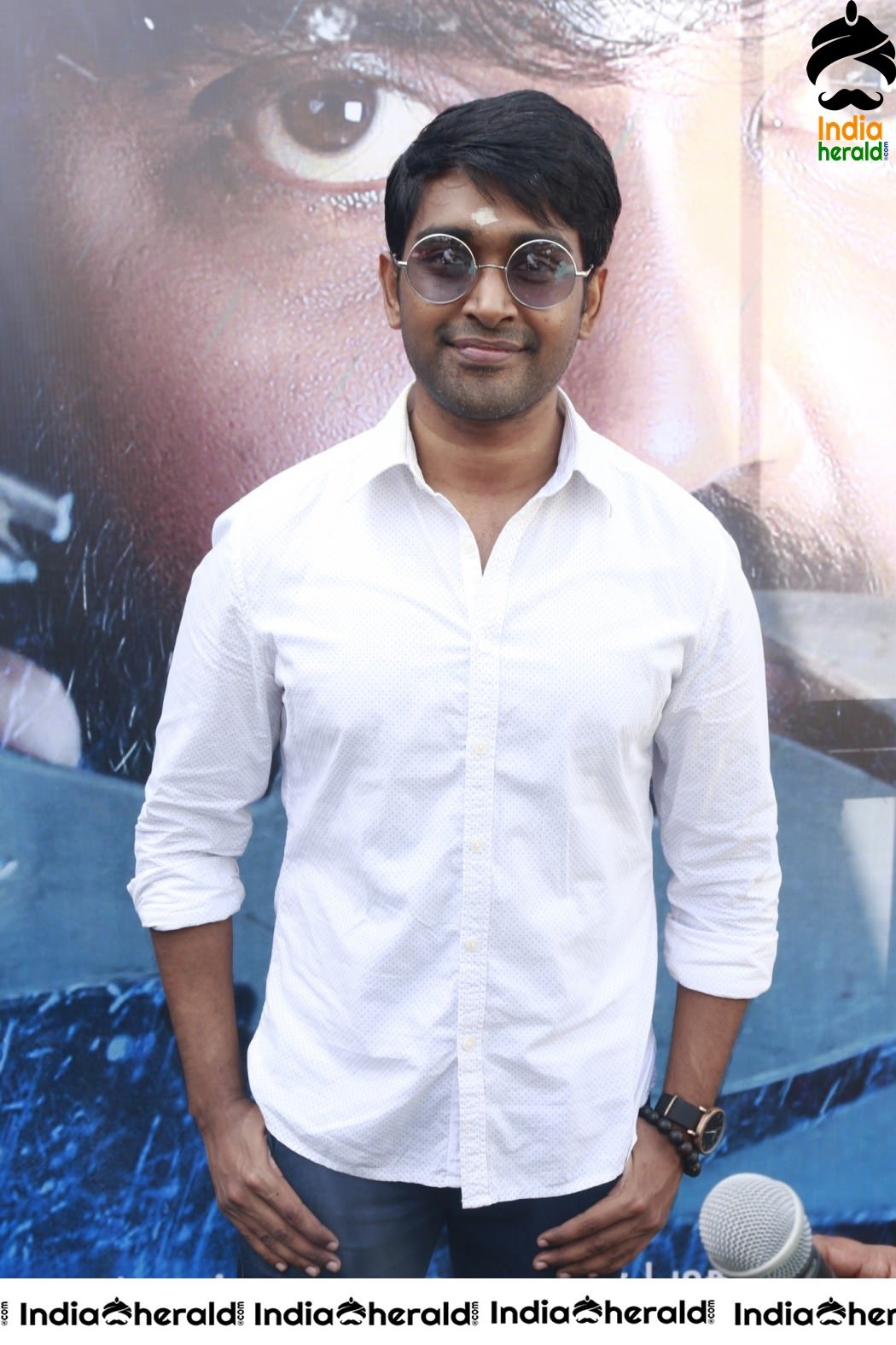 November Mazhaiyil Naanum Avalum Movie Pooja Stills Set 2