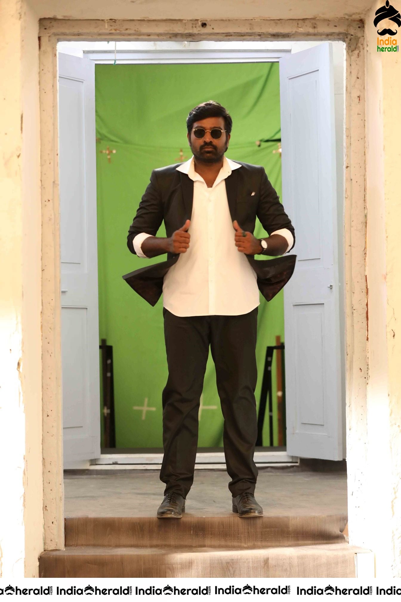 Oh My Kadavule Tamil Movie Press Meet and Making Stills