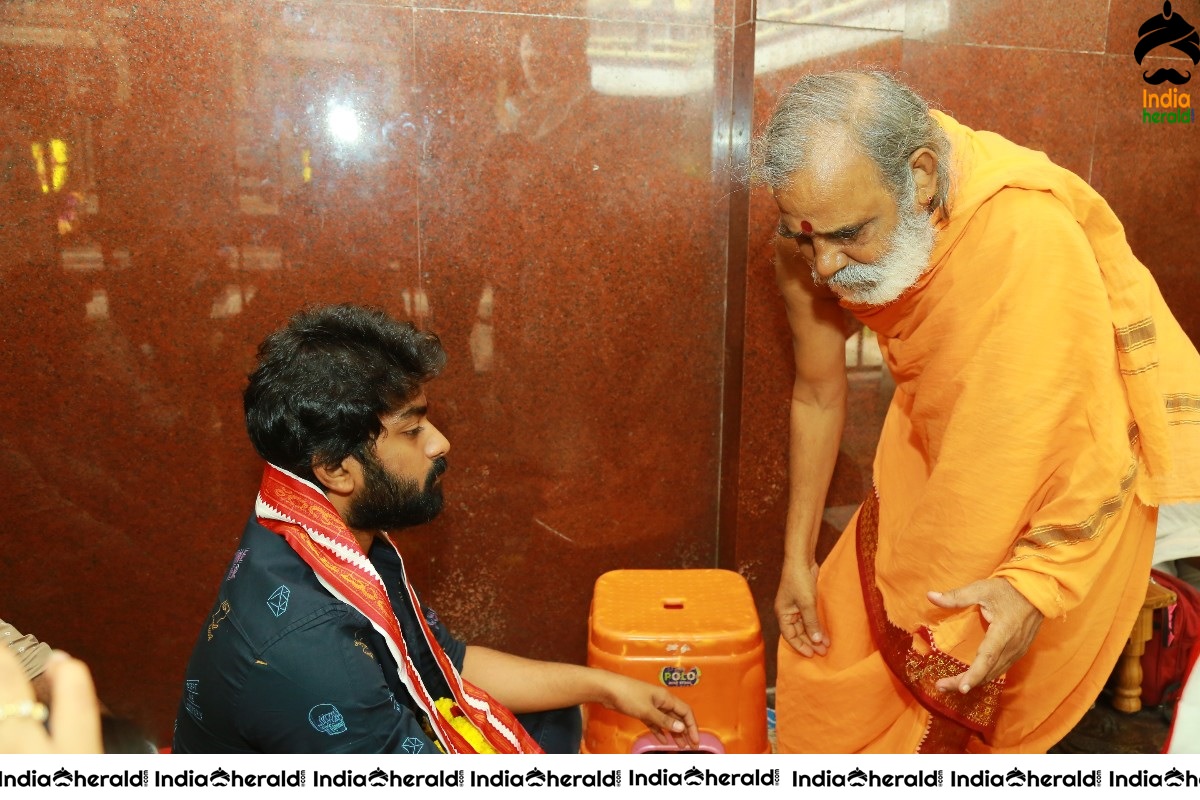 Palasa 1978 team at Durga matha temple in Vijayawada