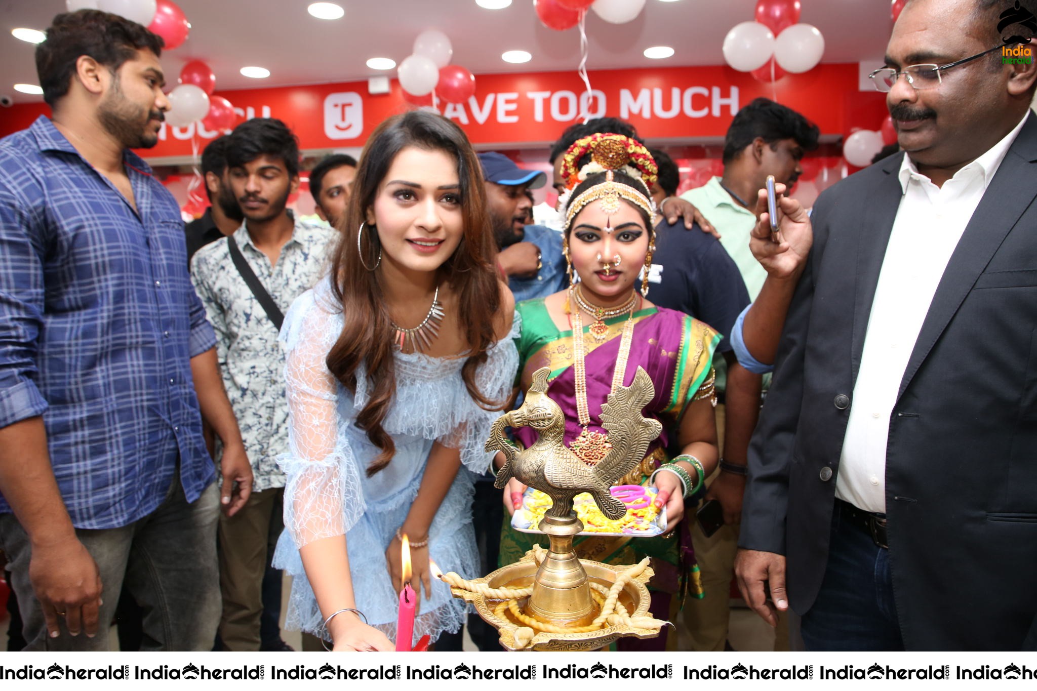 Payal Rajput at an Opening of Mobile Shop