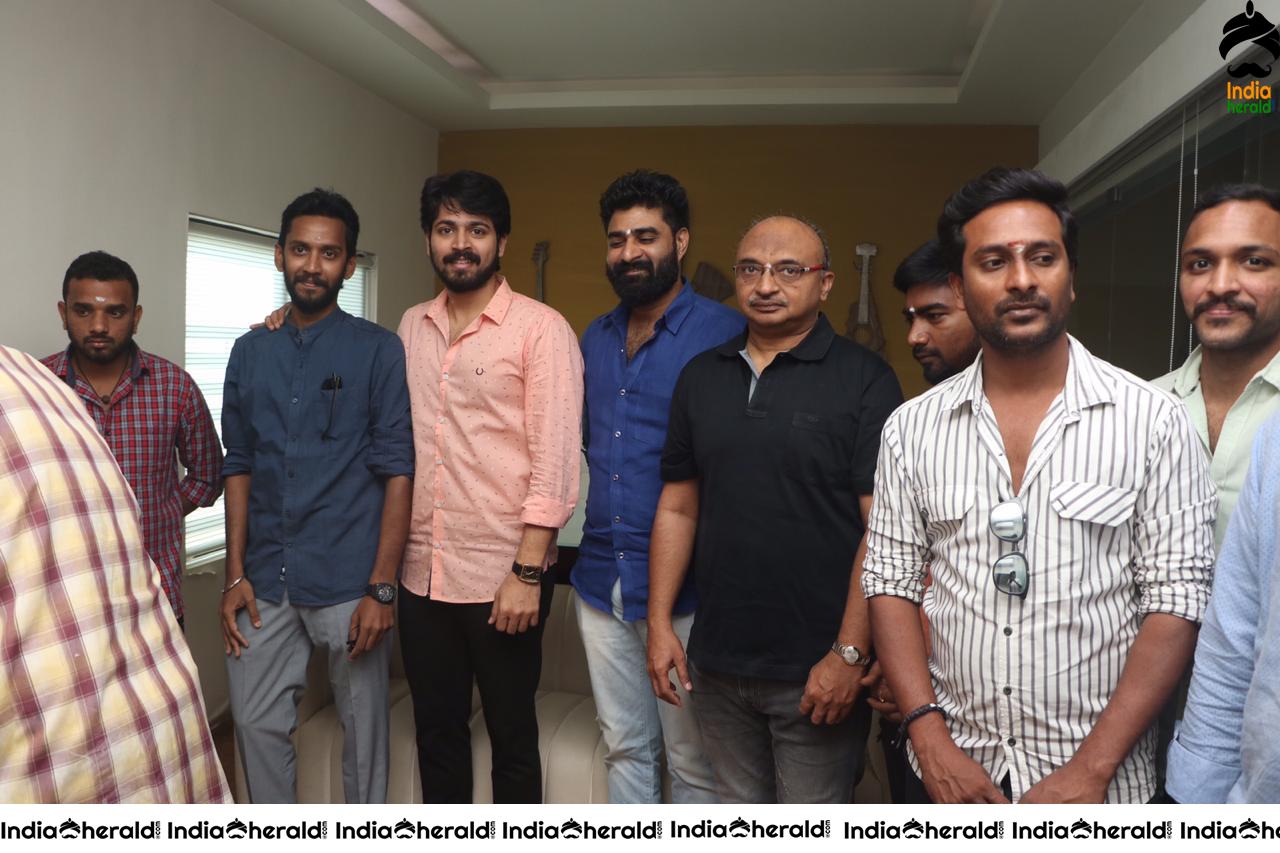 Pelli Choopulu Tamil Remake Dubbing begins with Pooja