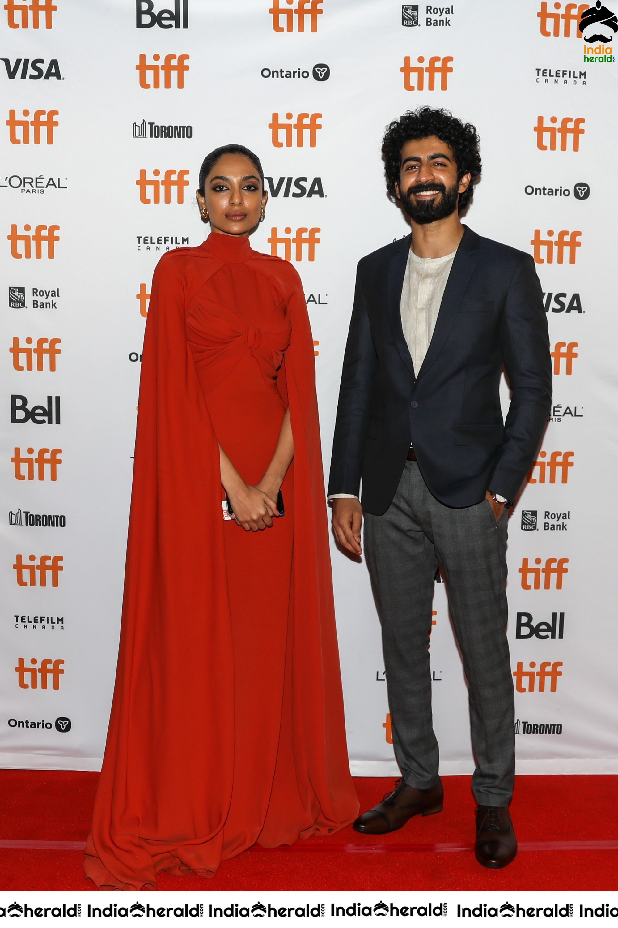 Photos From The World Premiere Of MOOTHON Set 1