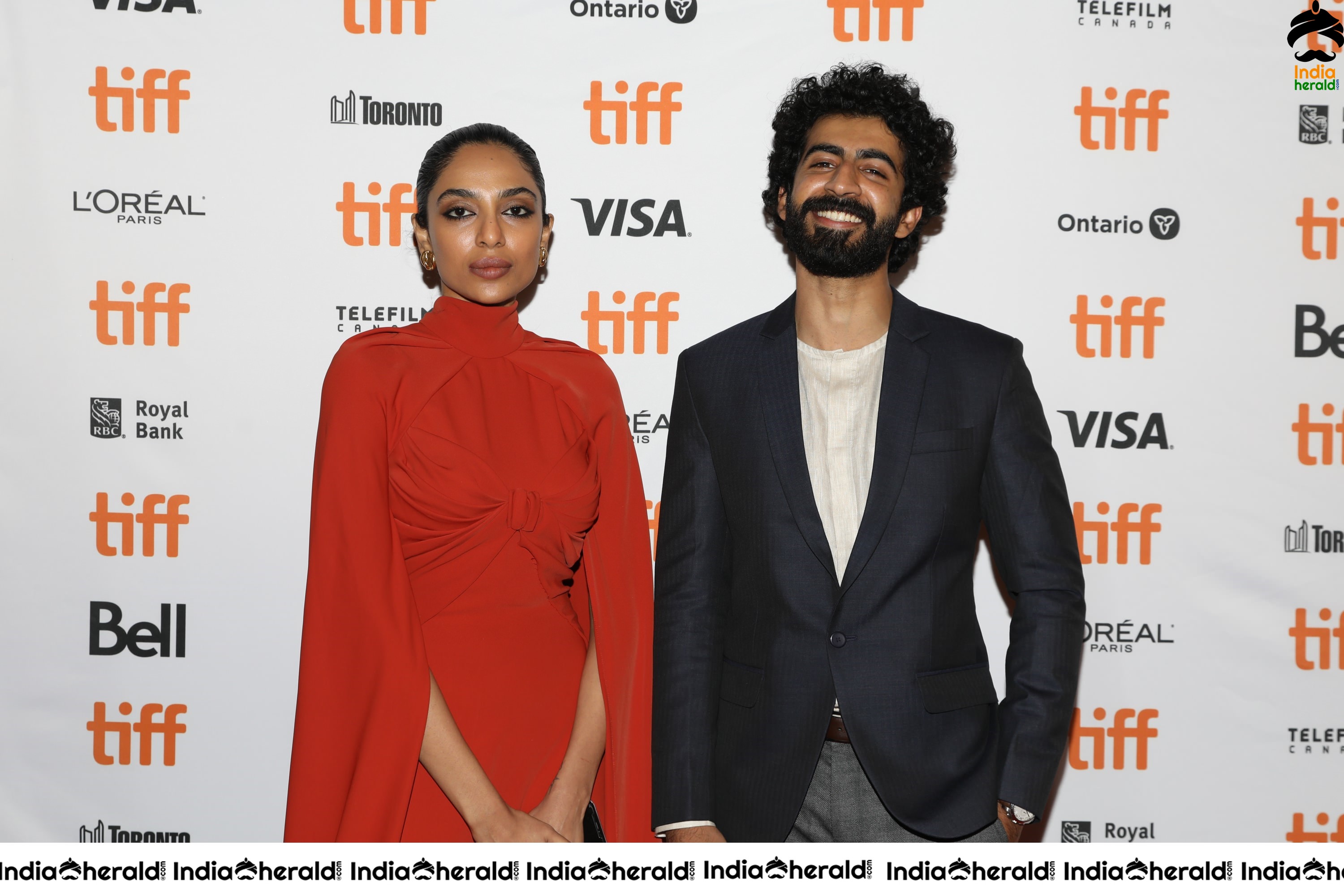 Photos From The World Premiere Of MOOTHON Set 1