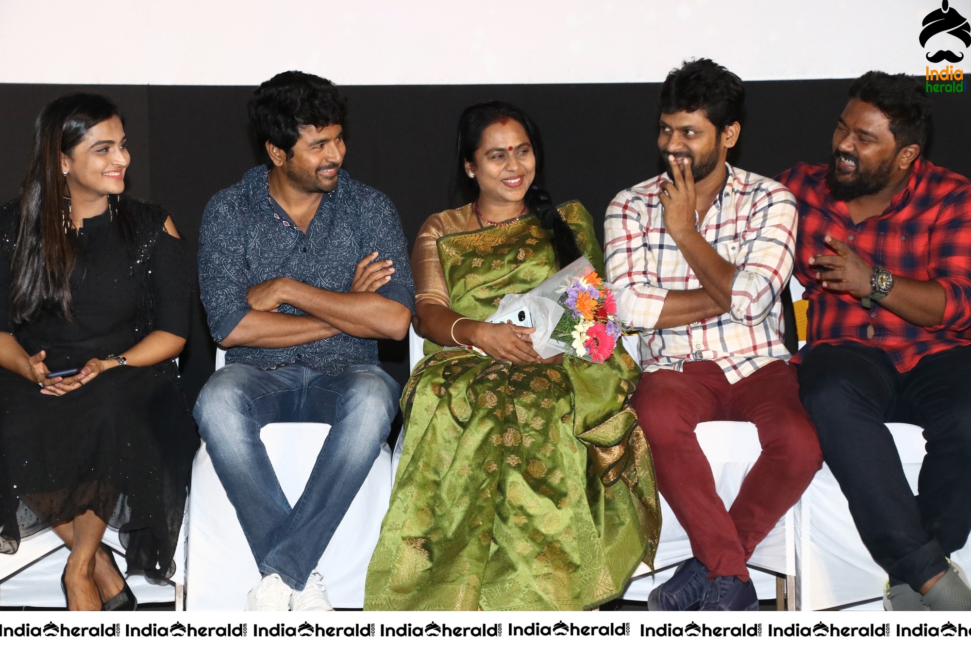 Plan Panni Pannanum Tamil Movie Audio Launch Photos Set 4