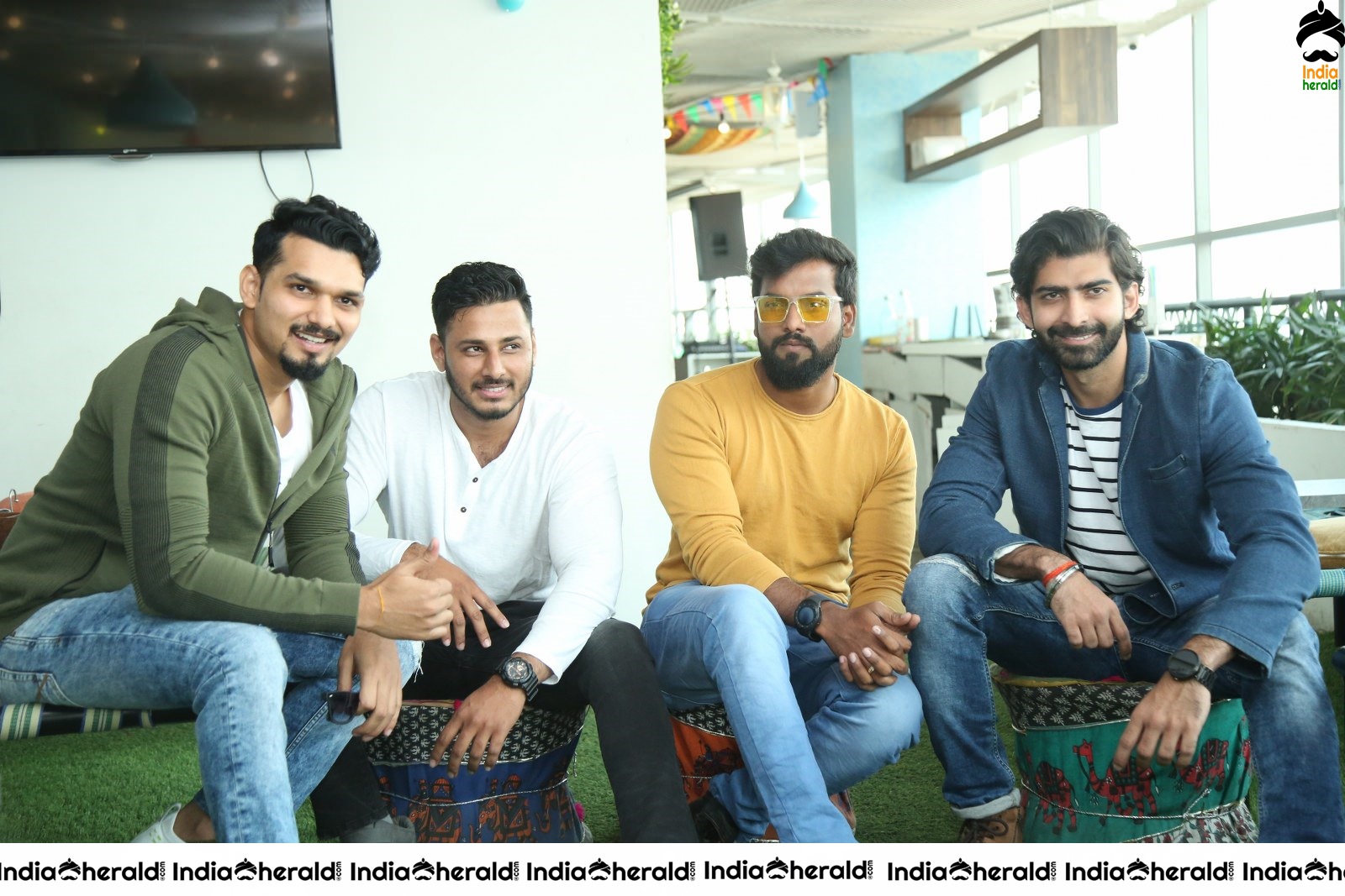 Play Movie Press Meet Stills