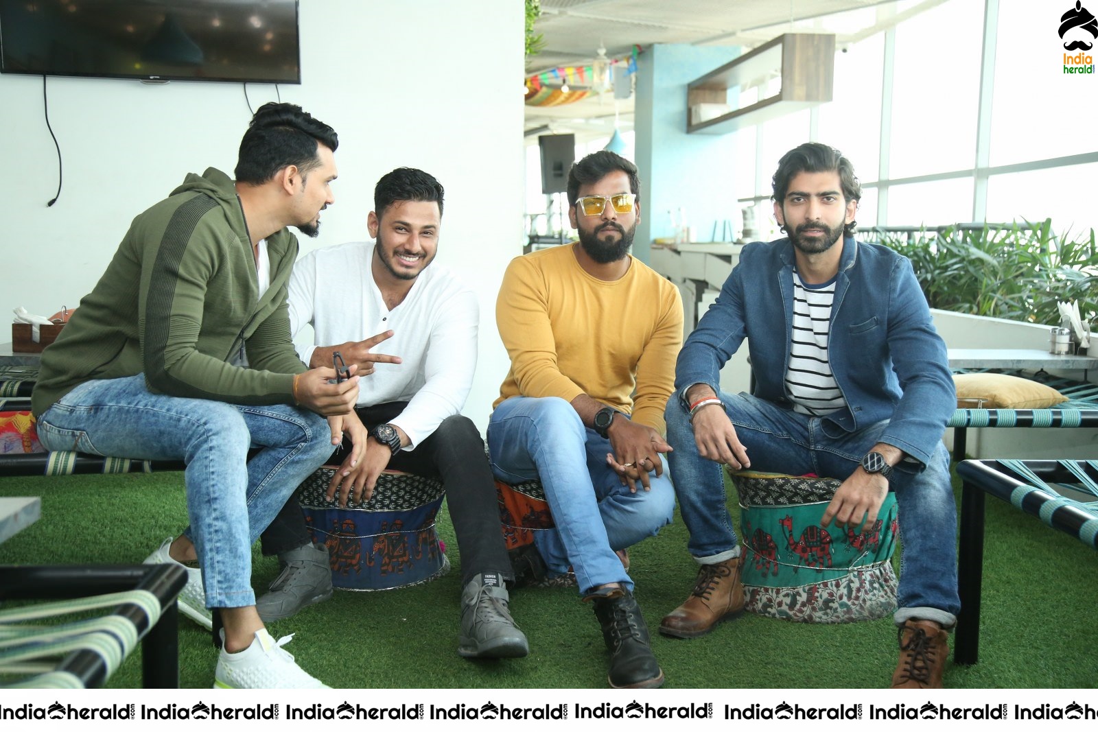 Play Movie Press Meet Stills