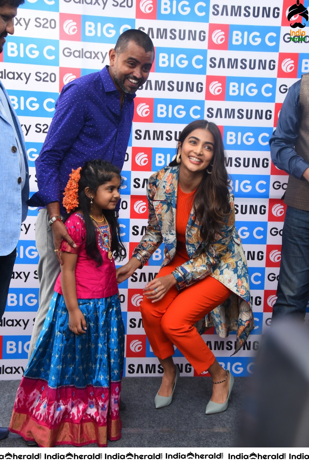 Pooja Hegde at Mobile Launch Event Photos Set 2