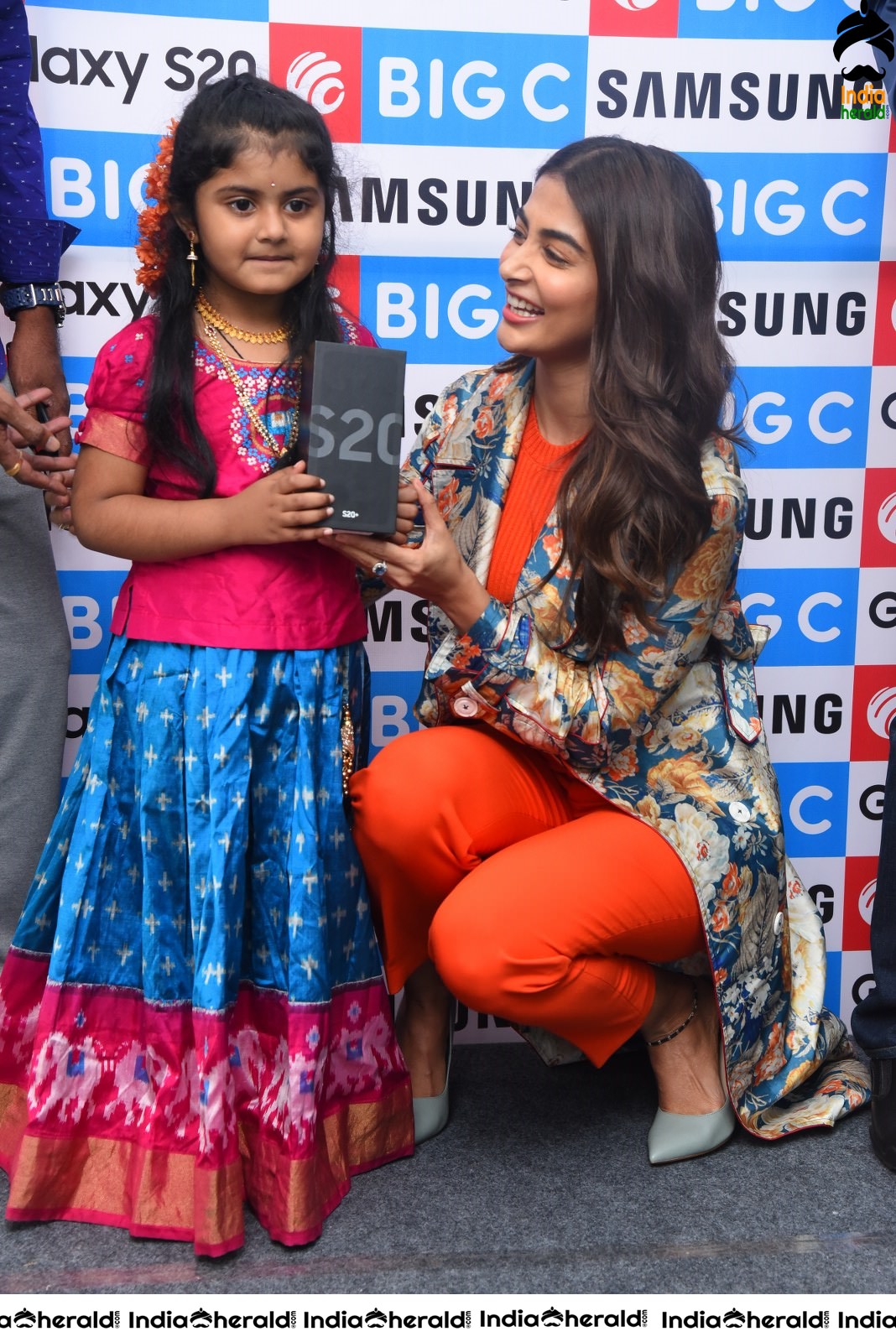 Pooja Hegde at Mobile Launch Event Photos Set 3