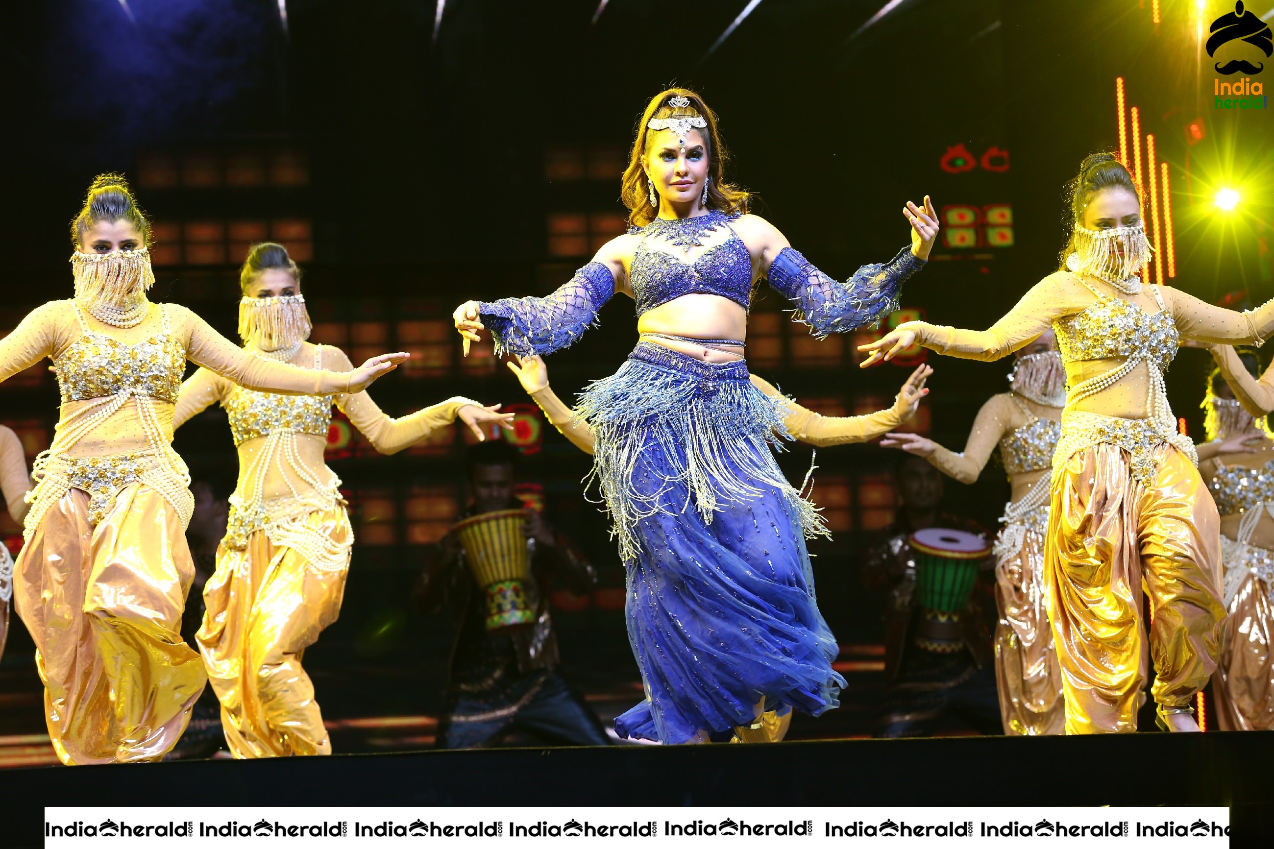 Power Packed performance by Salman Khan at Dabangg Tour in Hyderabad Set 1