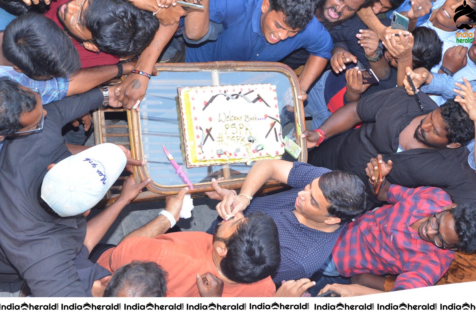 Power Star Pawan Kalyan fans hungama at Dil Raju office Set 2