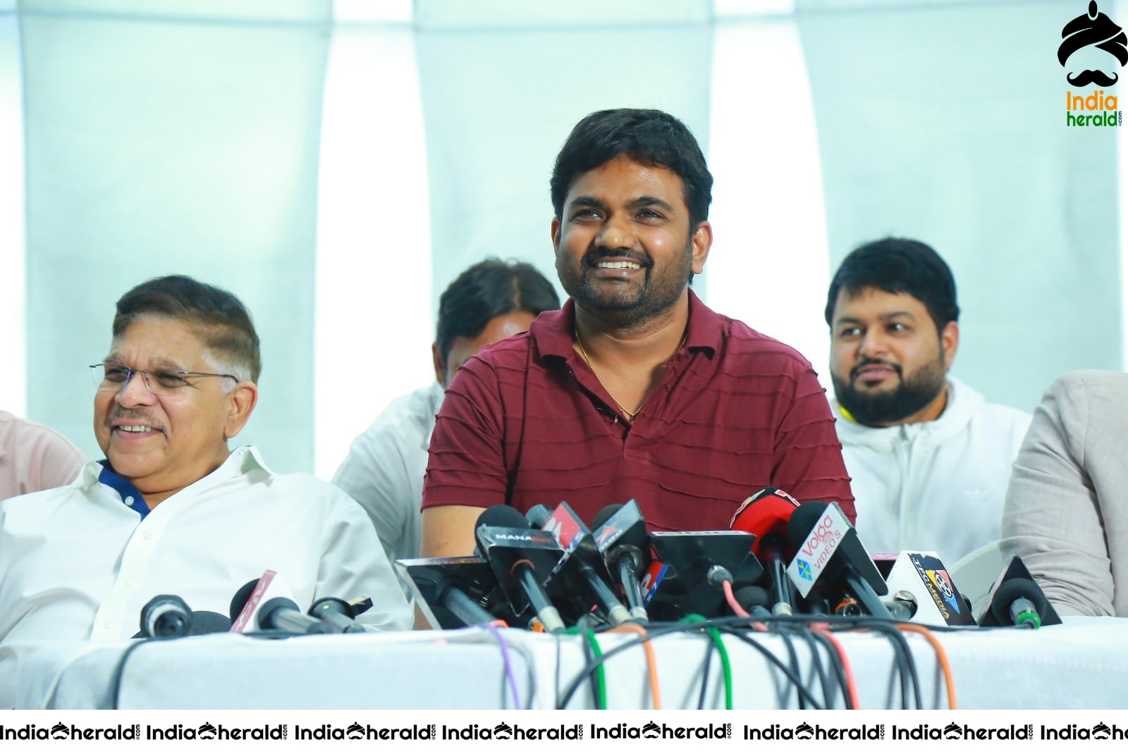 Prathi roju pandaaga song coverage Set 3