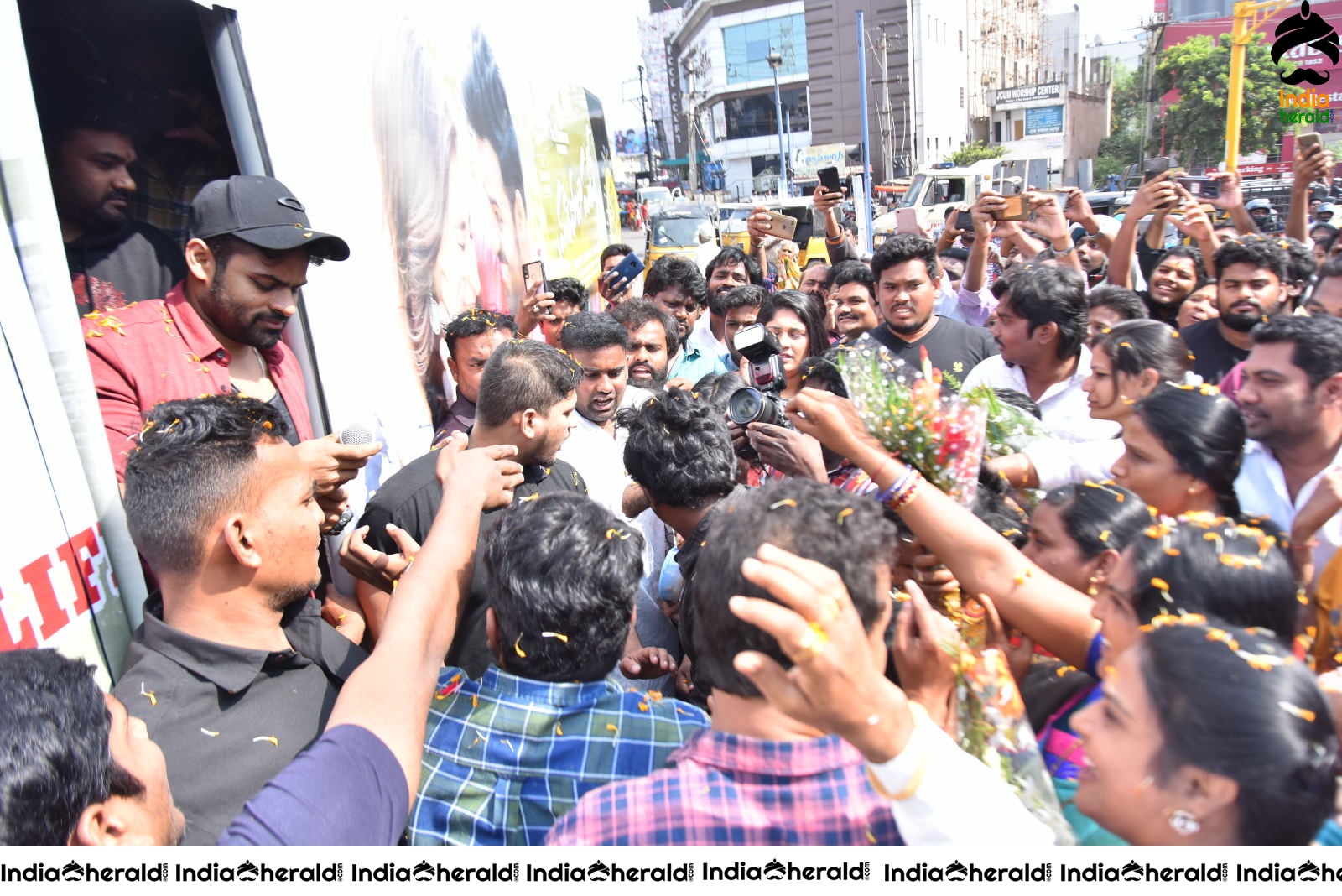 Prathiroju Pandagey Bus tour photos Set 1