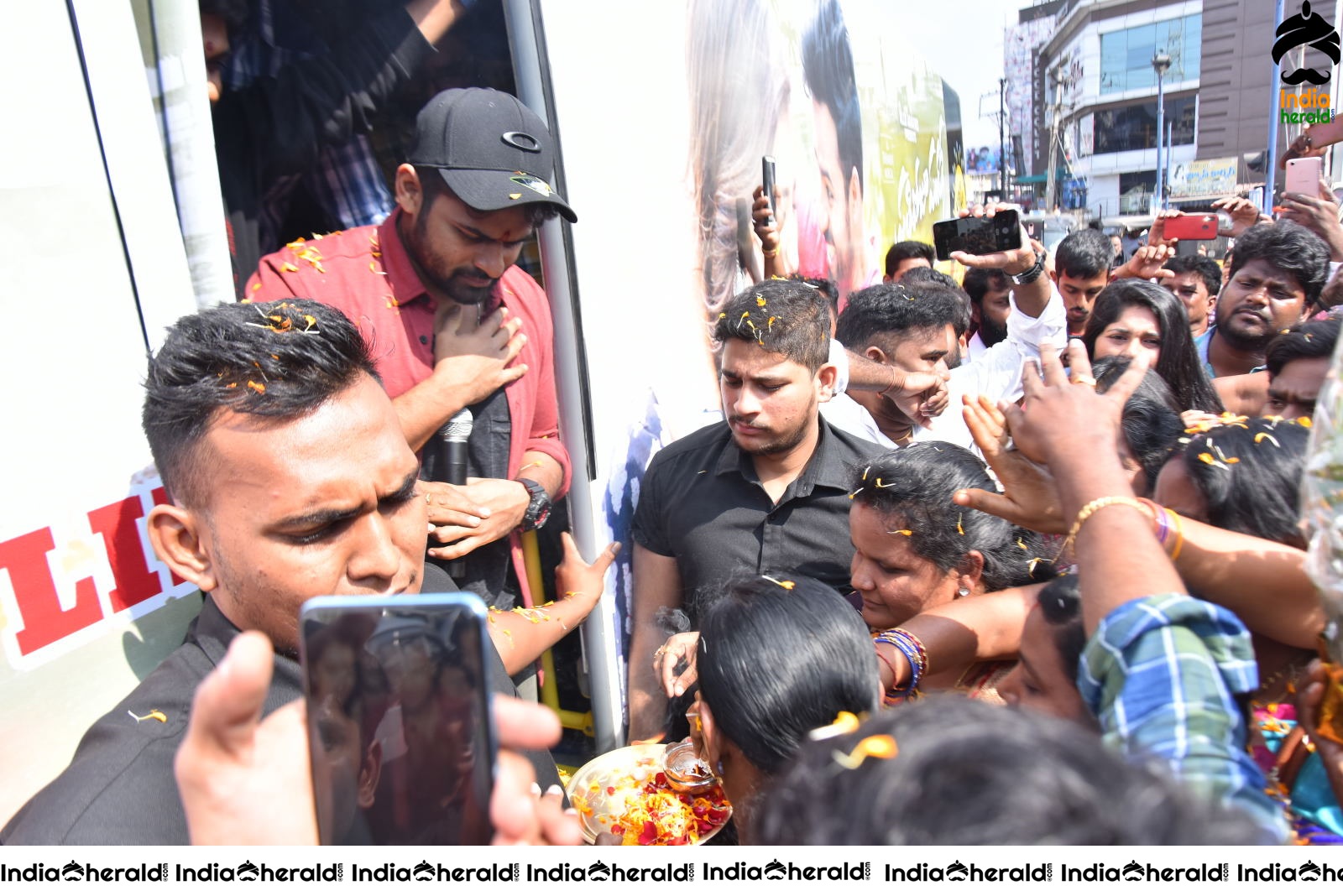 Prathiroju Pandagey Bus tour photos Set 2