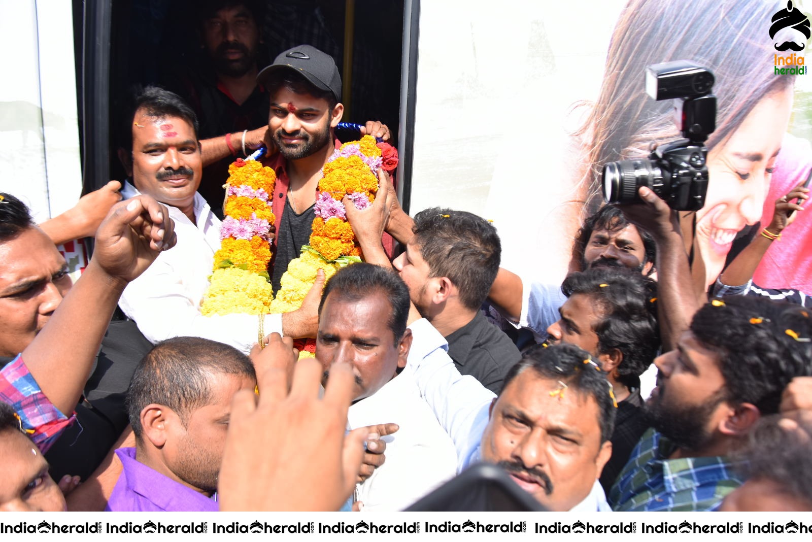 Prathiroju Pandagey Bus tour photos Set 2