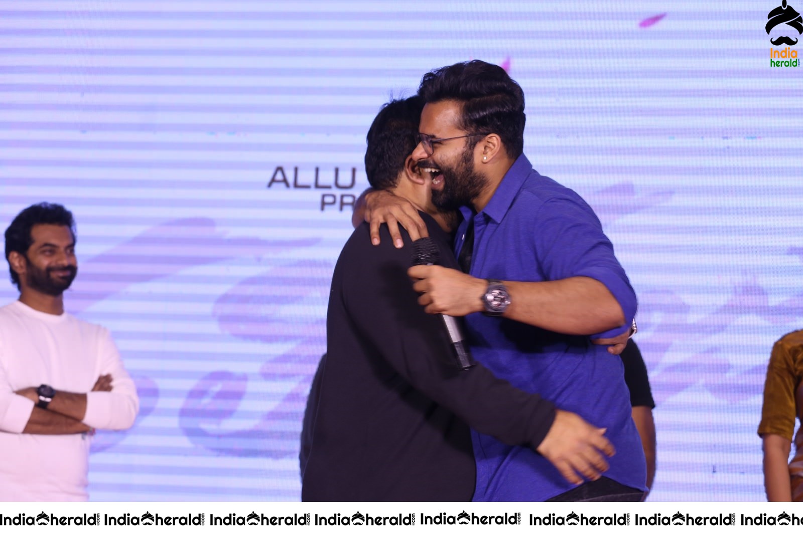 Prati Roju Pandaage Movie Thanks Meet Set 4