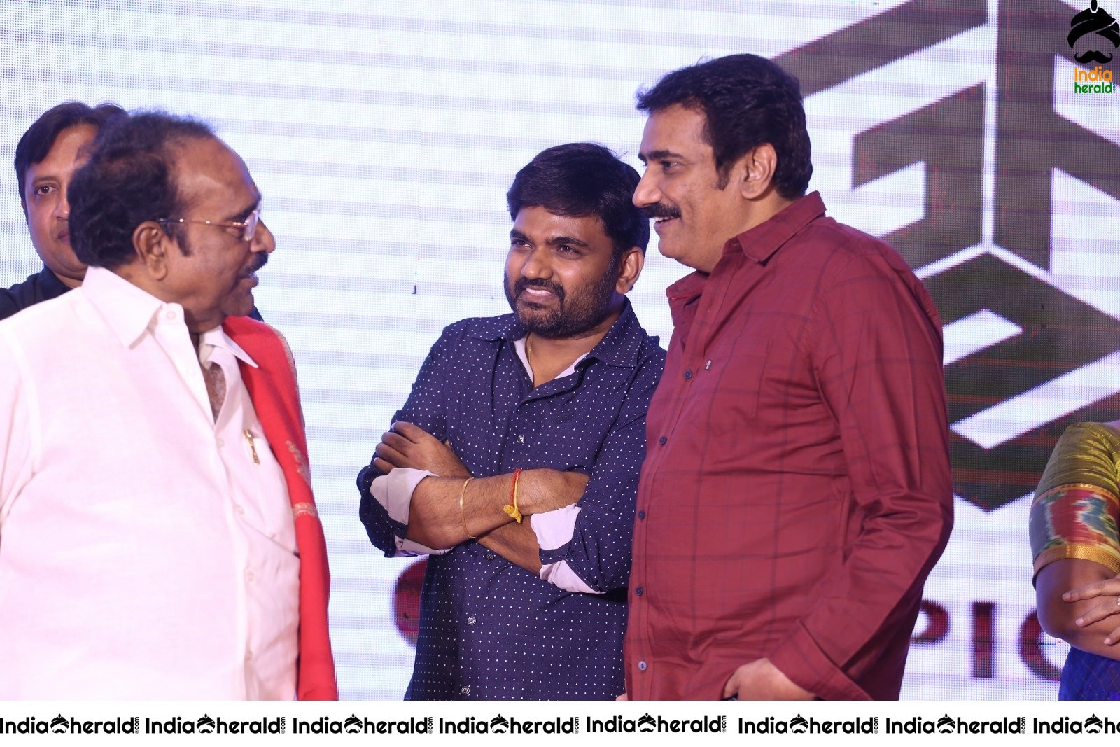 Prati Roju Pandaage Movie Thanks Meet Set 4