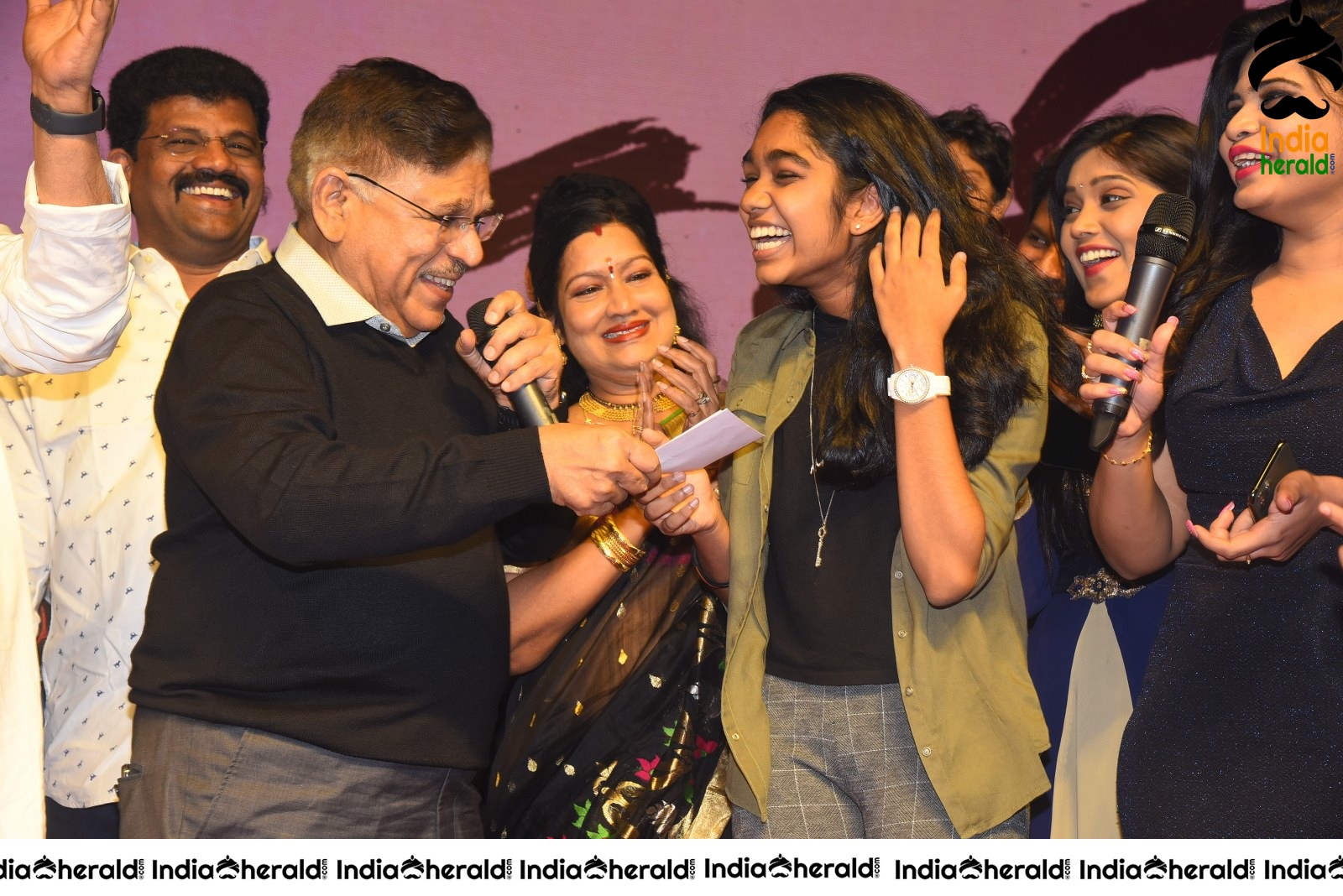 Prati Roju Pandage Movie New Year Celebrations Set 4