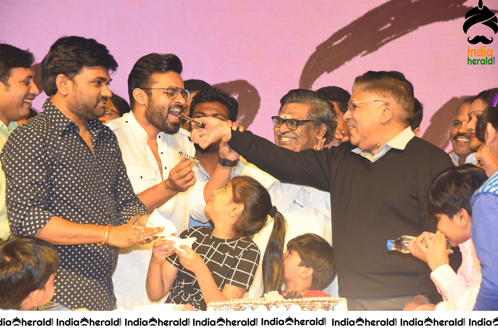 Prati Roju Pandage Movie New Year Celebrations Set 4