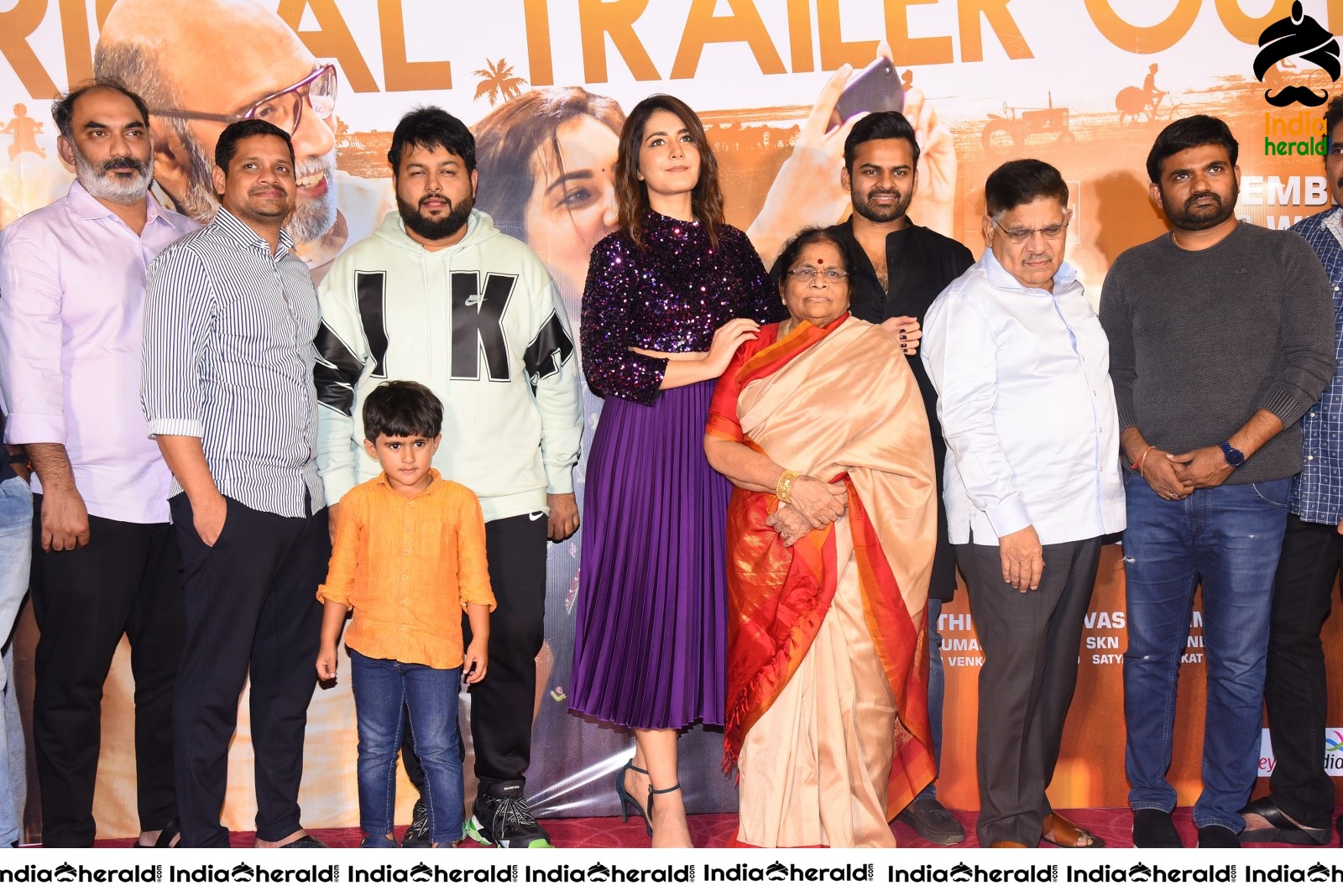 Prati Roju Panduga Movie Trailer Launch Set 5