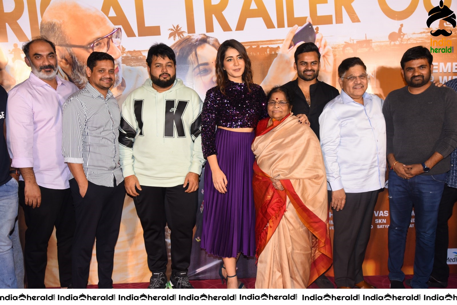 Prati Roju Panduga Movie Trailer Launch Set 5