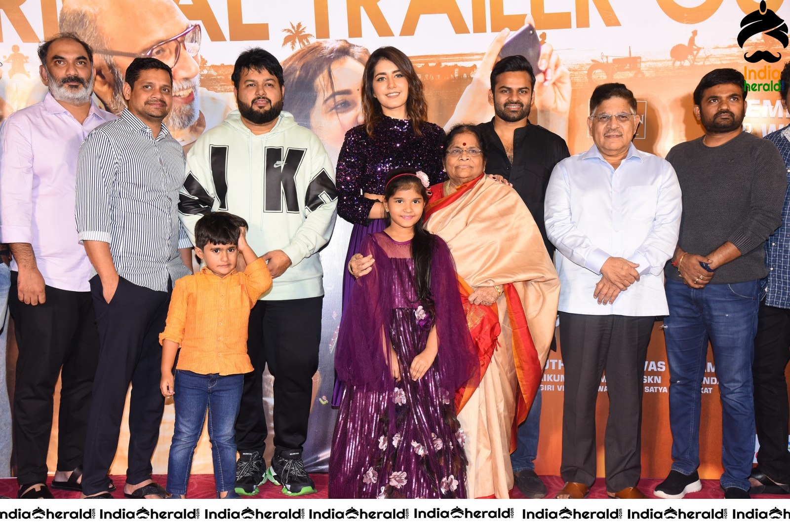 Prati Roju Panduga Movie Trailer Launch Set 5