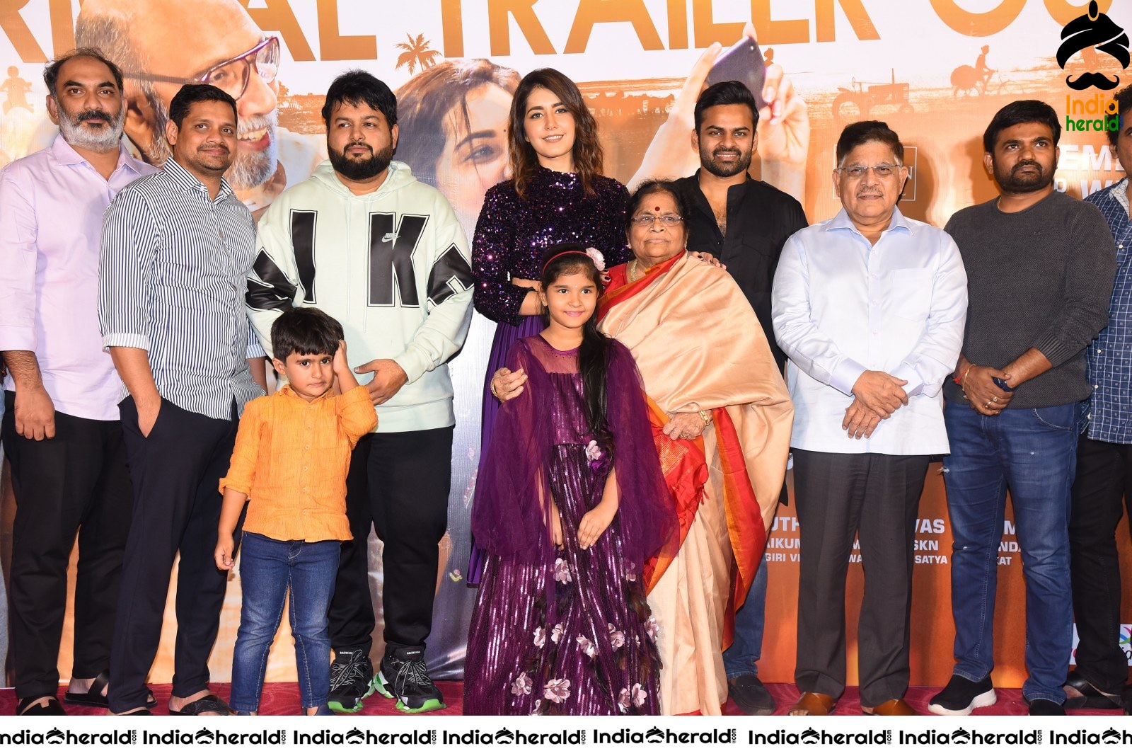 Prati Roju Panduga Movie Trailer Launch Set 5