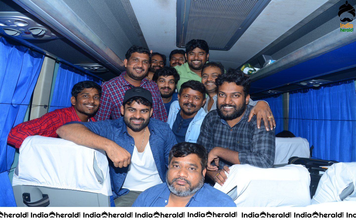 Pratiroju Pandaga Movie Team Bus tour at Vijayawada photos Set 2