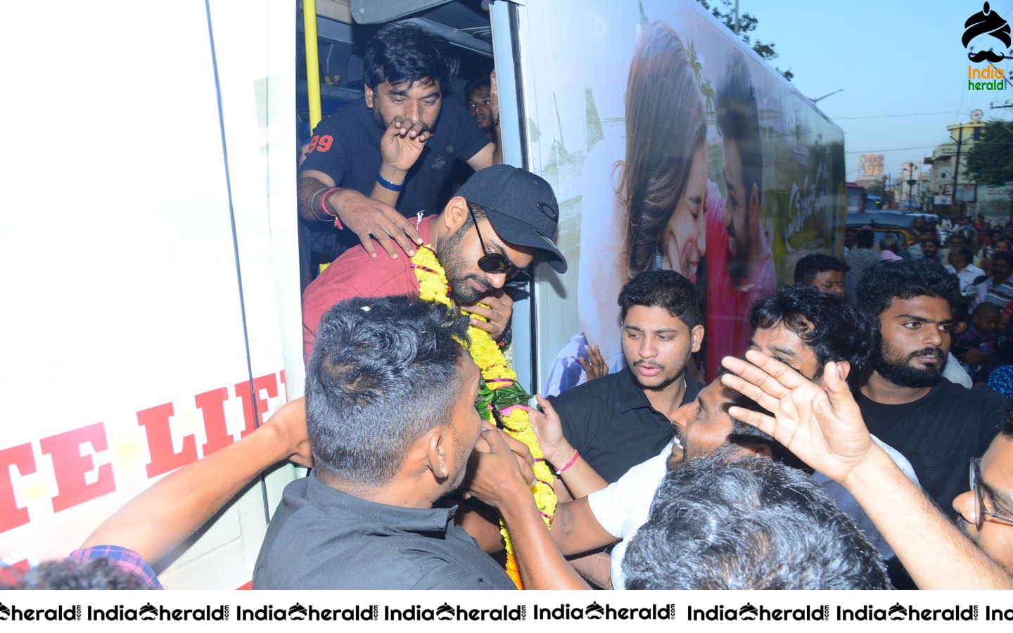 Pratiroju Pandagey Movie Team Bus tour at Tanuku Set 1