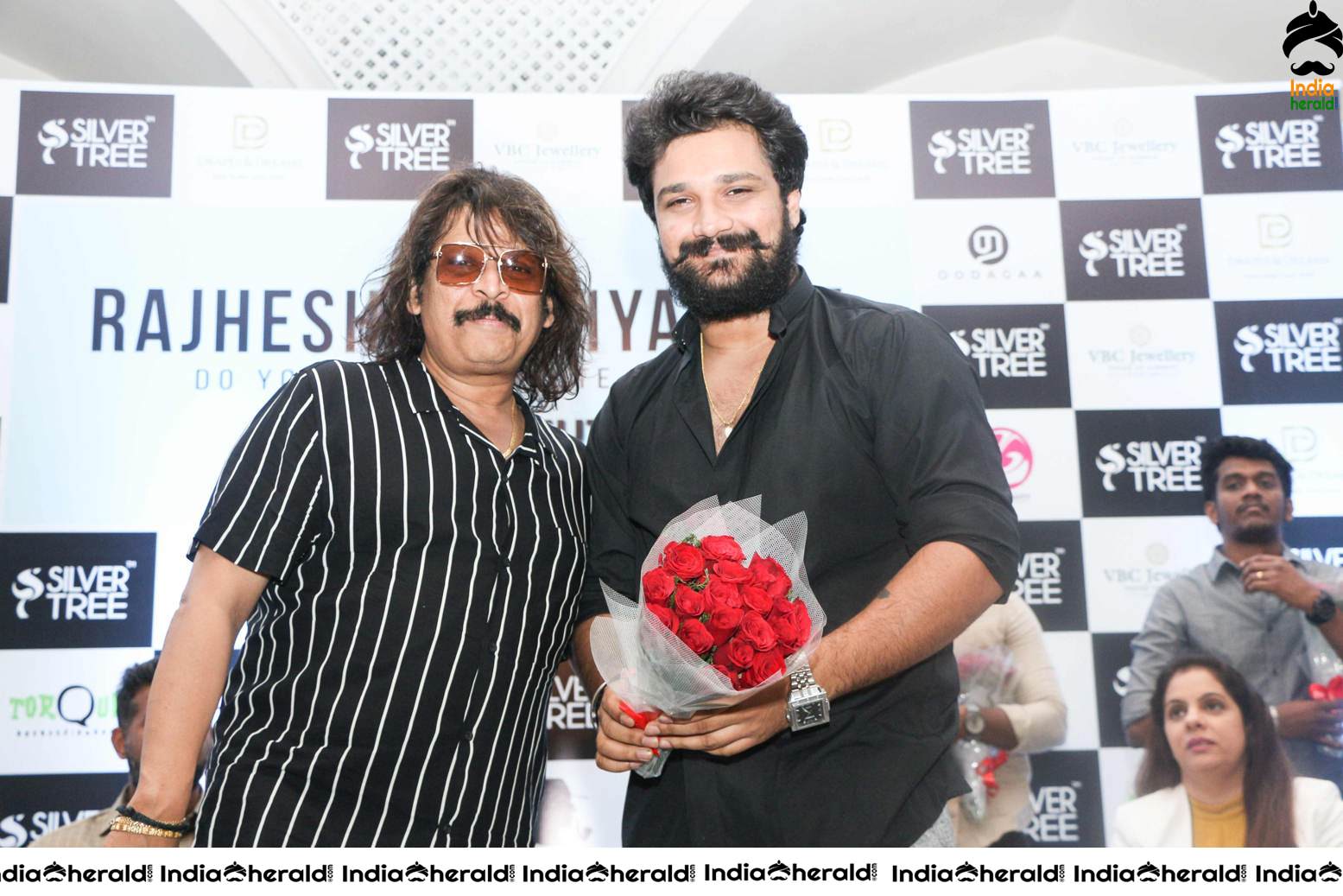 Press Meet Stills of SILVERTREE PRESENTS RAJHESH VAIDHYA LIVE 100 MINUTES 100 SONGS Set 3