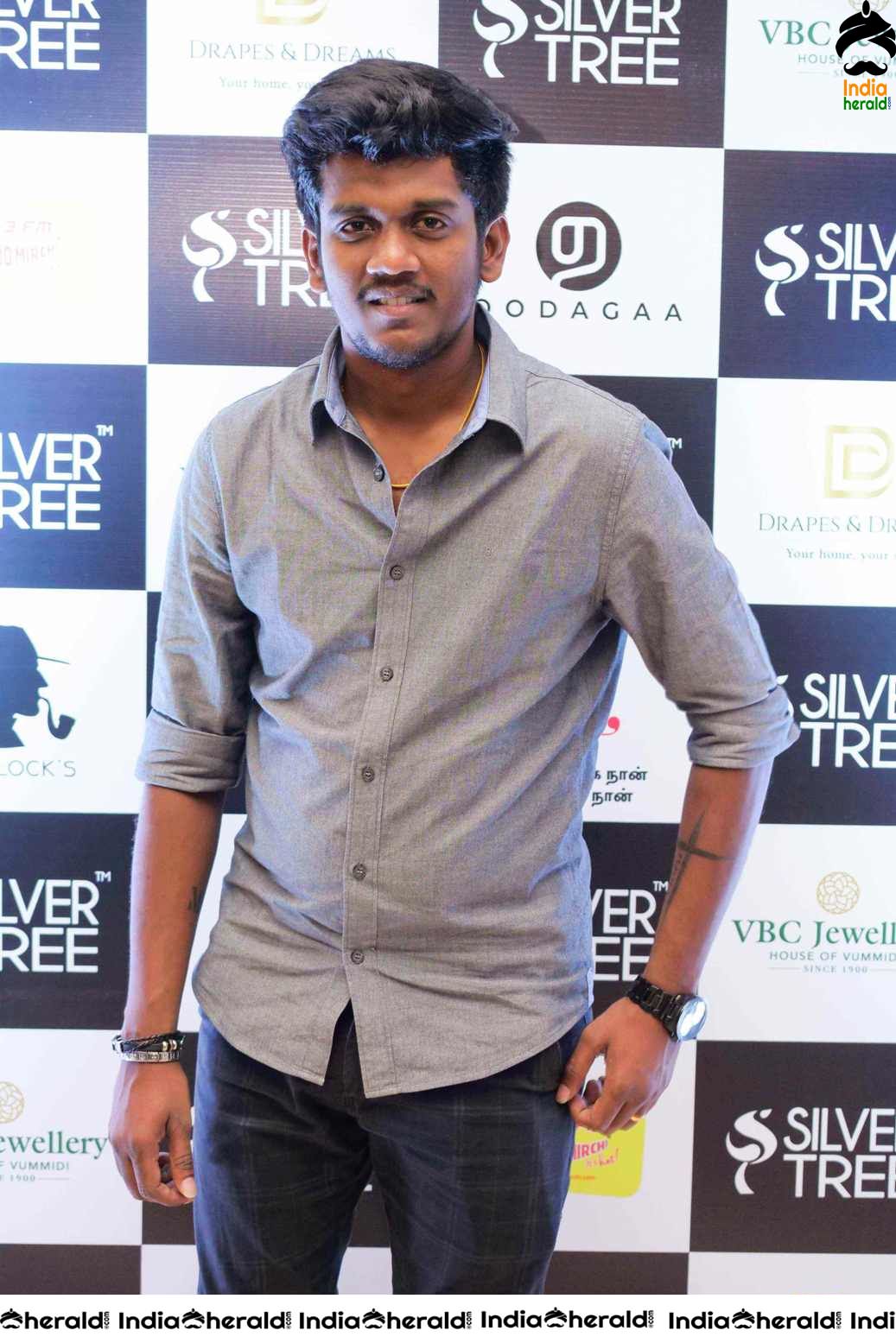 Press Meet Stills of SILVERTREE PRESENTS RAJHESH VAIDHYA LIVE 100 MINUTES 100 SONGS Set 4