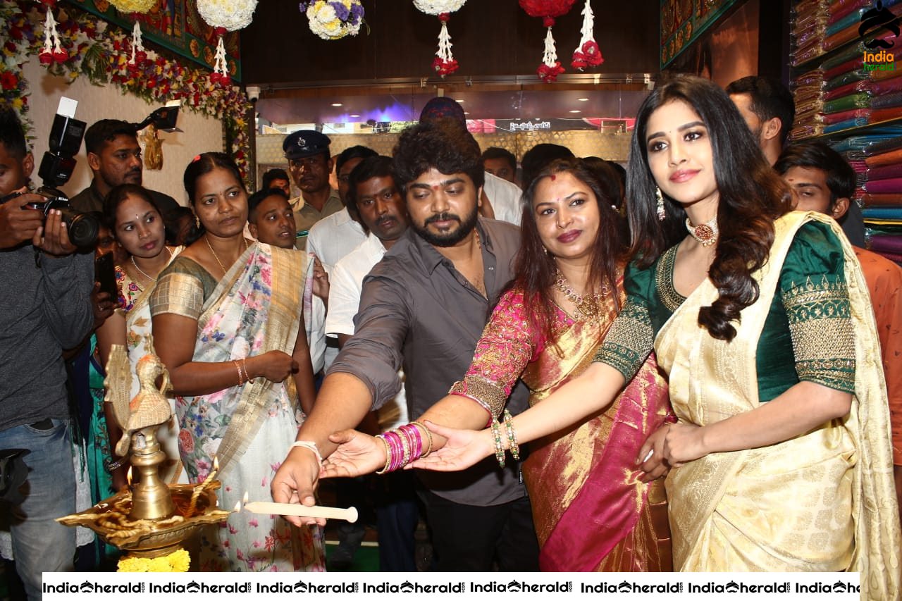 Pretty Nabha Natesh in Saree Launches Sri Kanchi Alankar Silks at Saroornagar Set 2