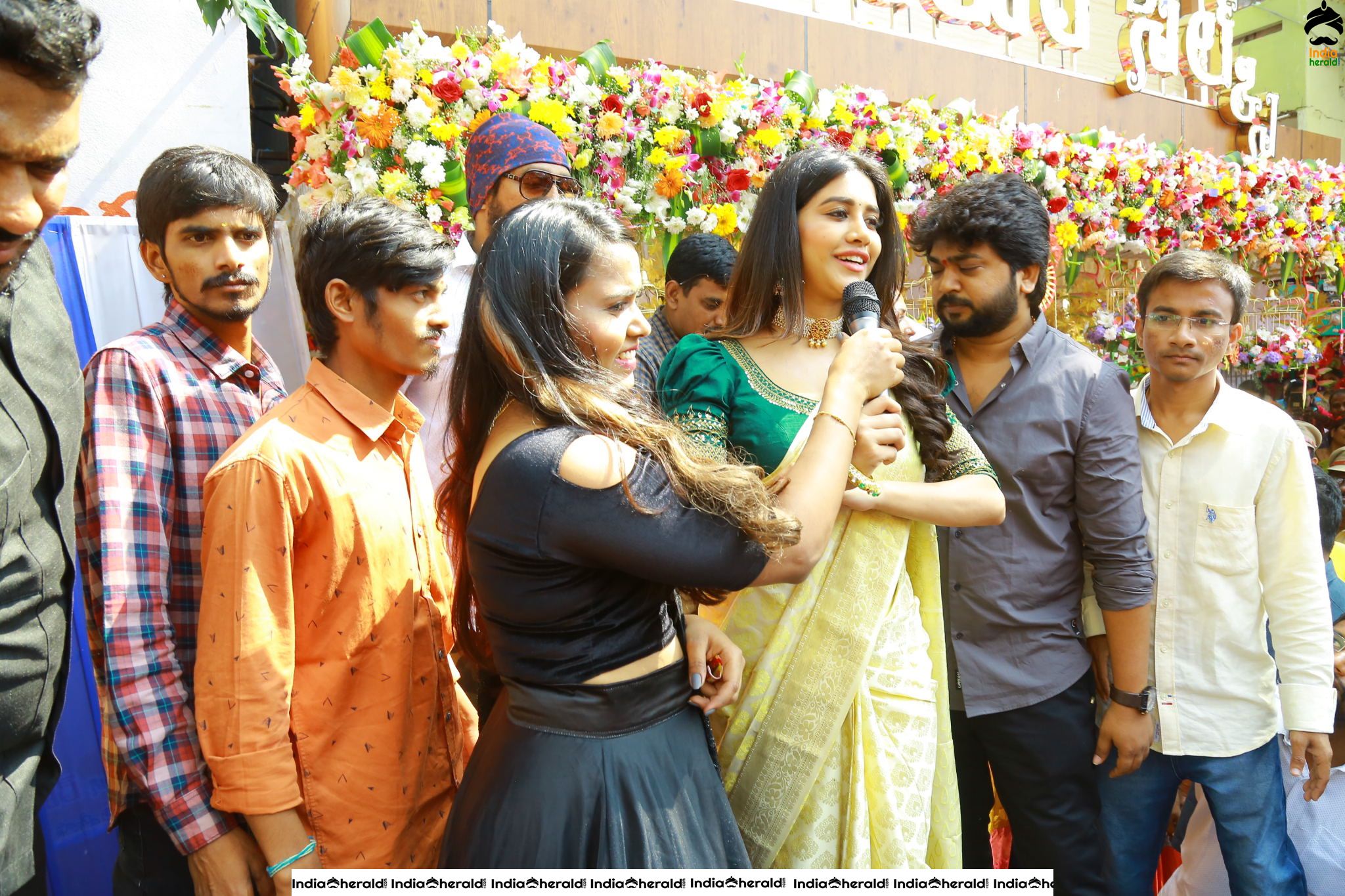 Pretty Nabha Natesh in Saree Launches Sri Kanchi Alankar Silks at Saroornagar Set 3