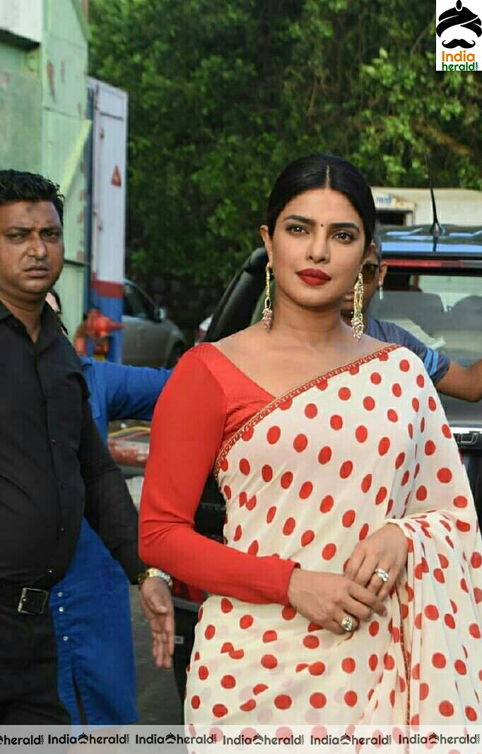 Priyanka Chopra At The Sky In Pink Promotions