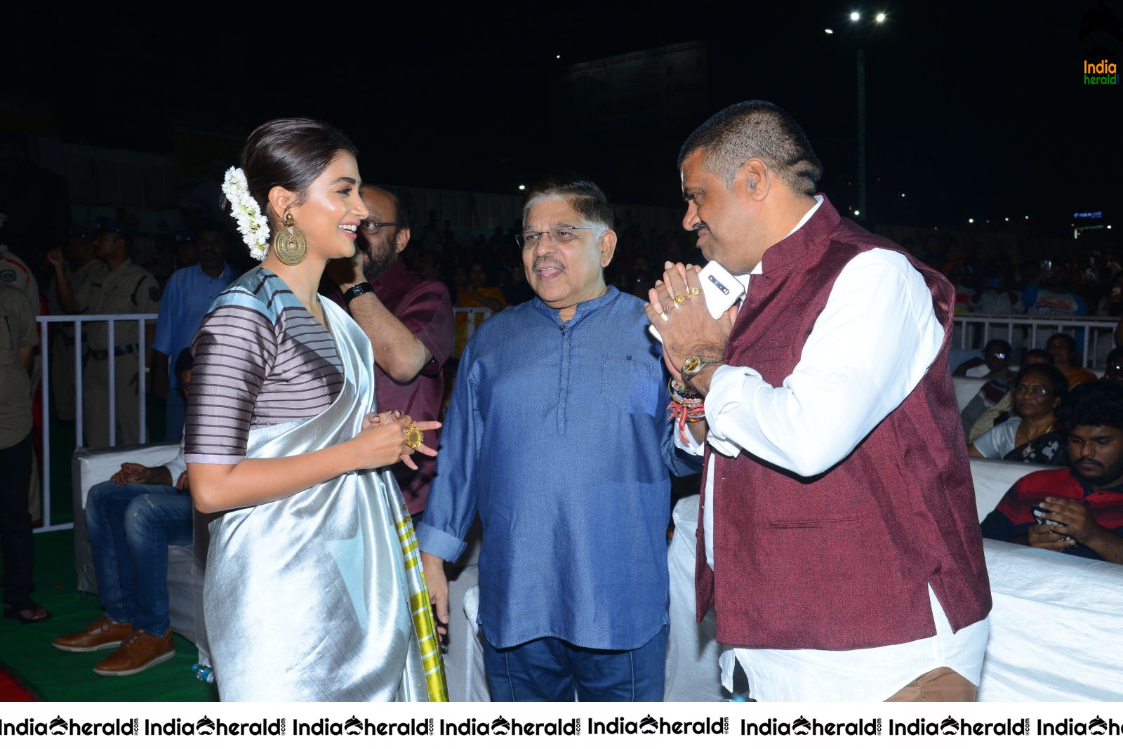 Producer Allu Aravind Welcomes Pooja Hegde Set 2