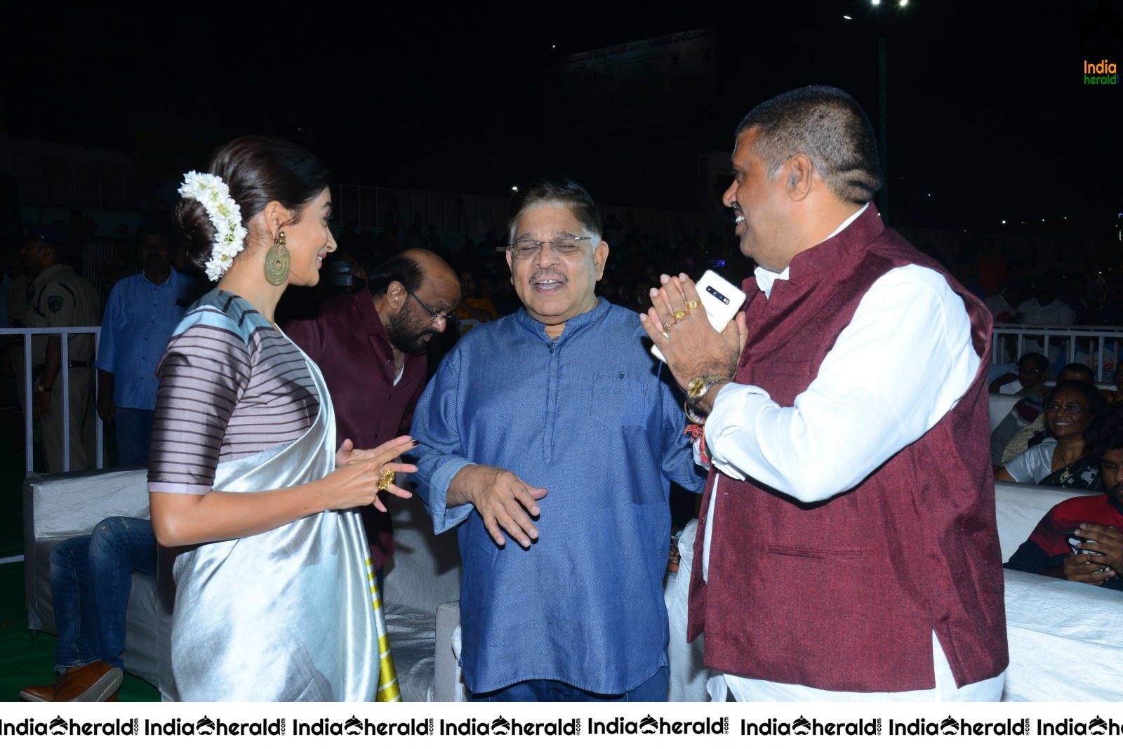 Producer Allu Aravind Welcomes Pooja Hegde Set 2