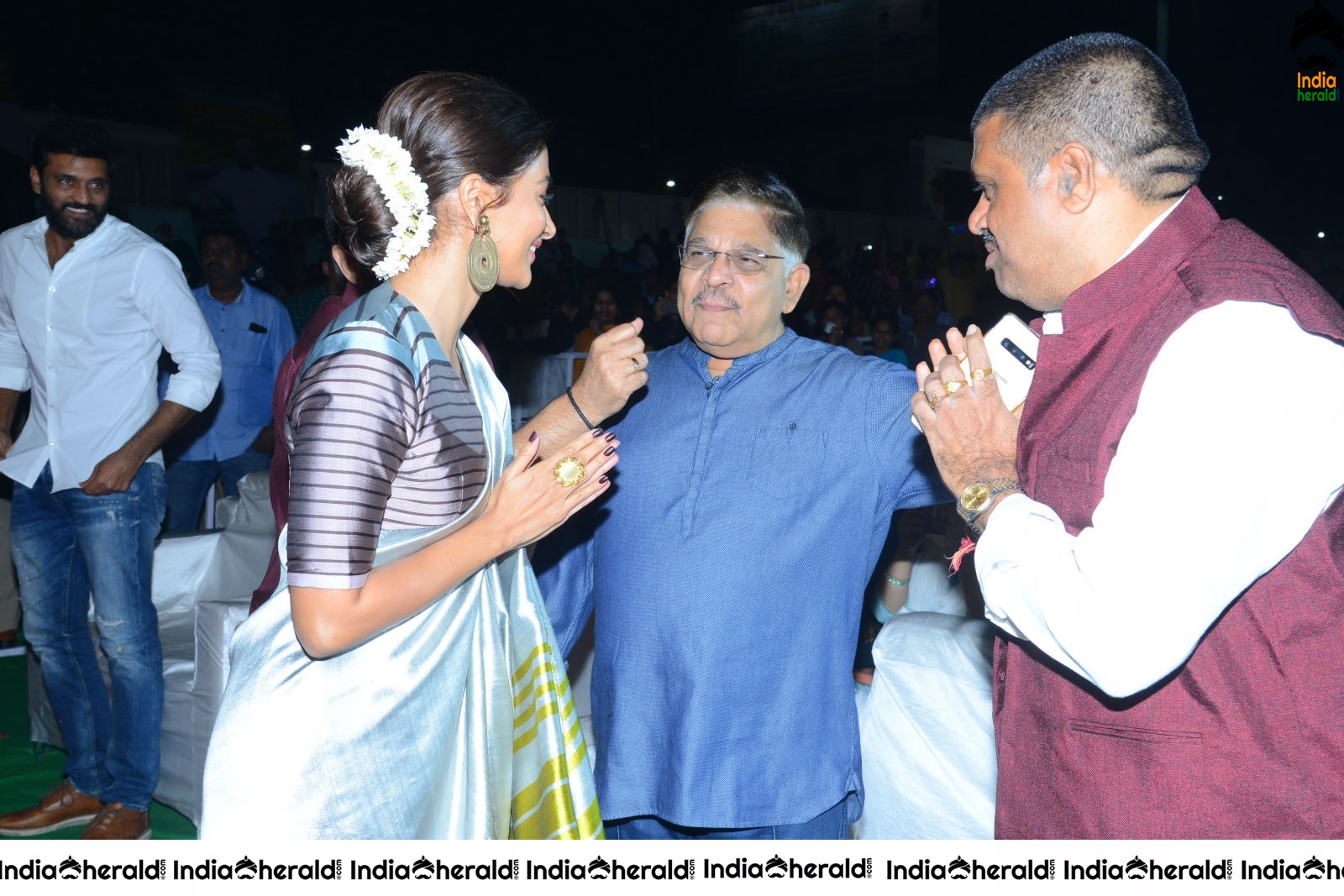 Producer Allu Aravind Welcomes Pooja Hegde Set 2