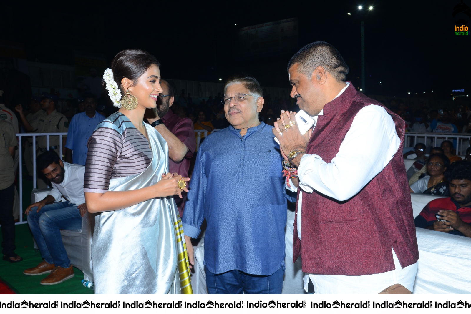 Producer Allu Aravind Welcomes Pooja Hegde Set 2