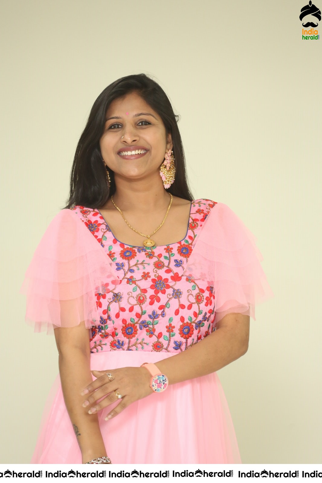Producer of Ullala Ullala Movie with Female Lead Noorin Set 1